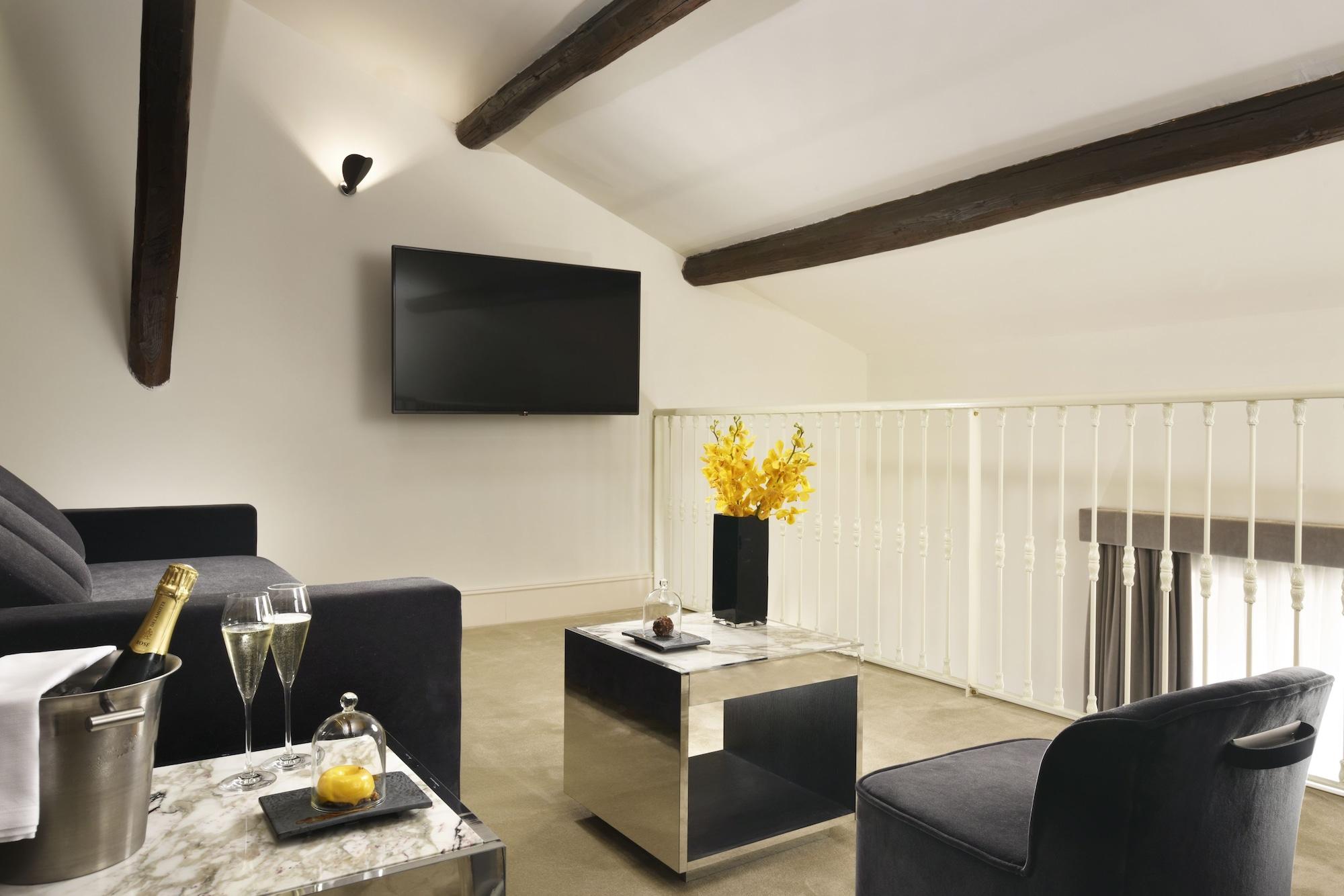 The First Dolce - Preferred Hotels & Resorts Рим Екстер'єр фото