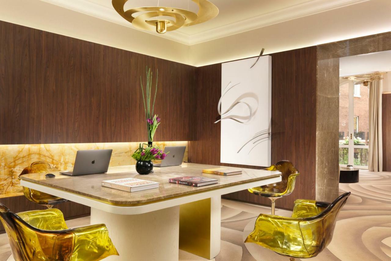 The First Dolce - Preferred Hotels & Resorts Рим Екстер'єр фото